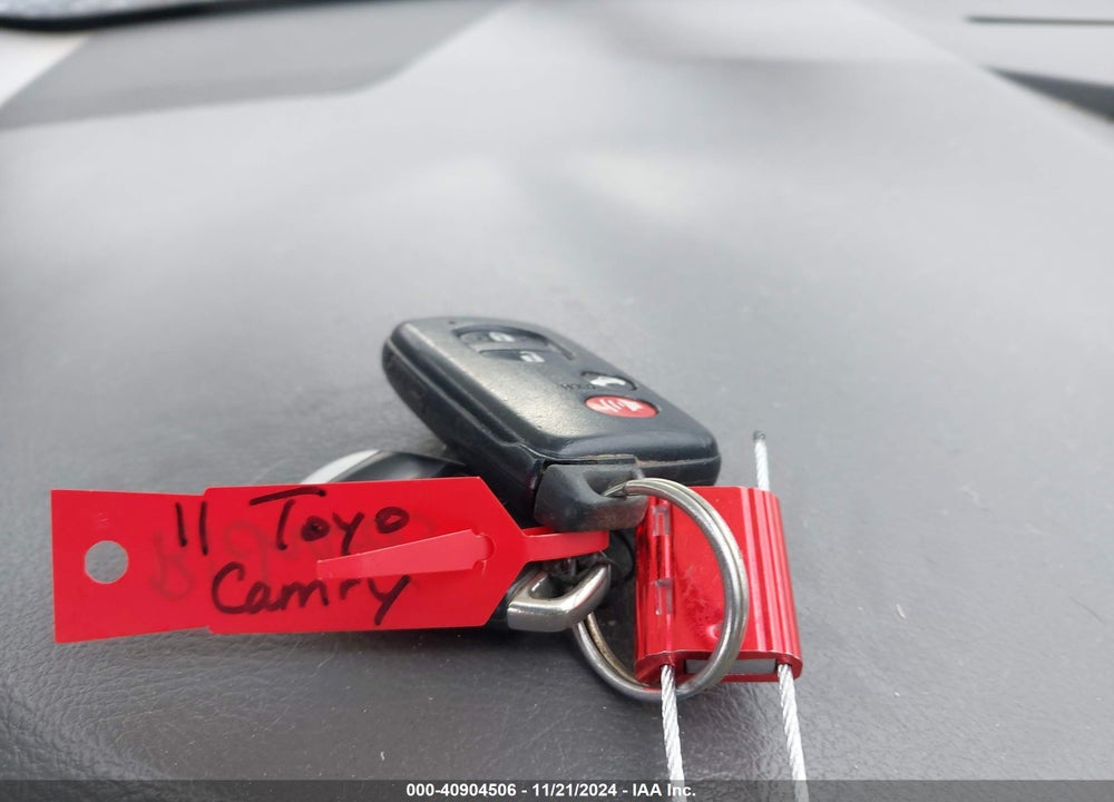 2011 TOYOTA CAMRY HYBRID VIN: 4T1BB3EK5BU138526
