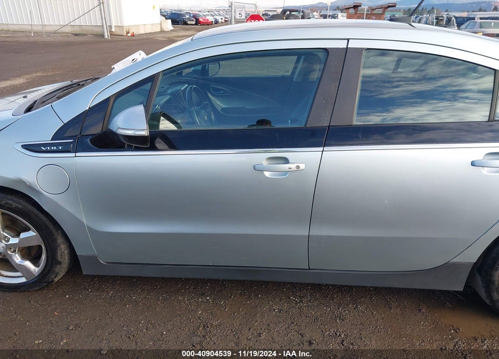 2012 CHEVROLET VOLT VIN: 1G1RB6E49CU102192