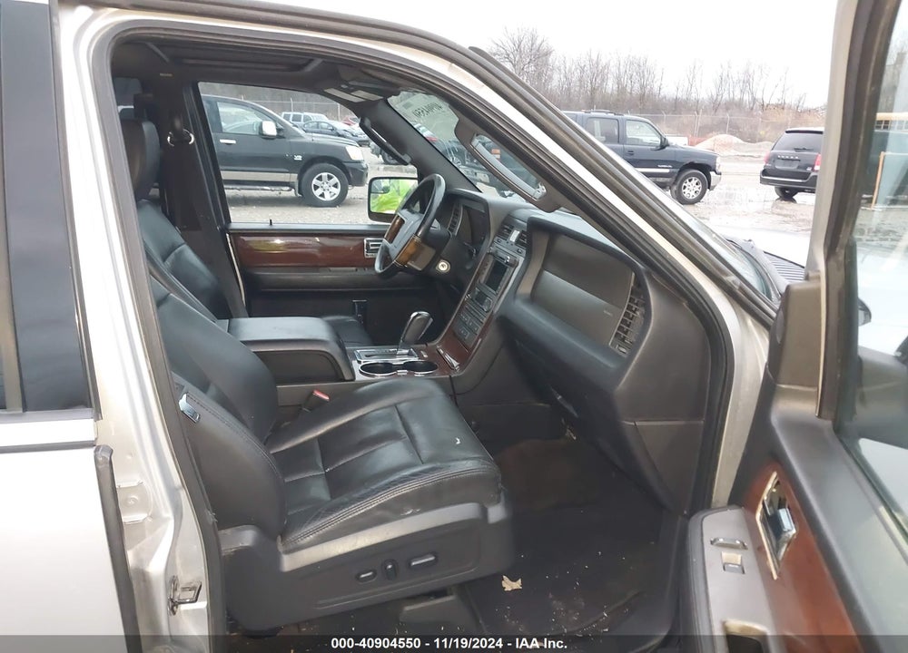 2013 LINCOLN NAVIGATOR L VIN: 5LMJJ3J56DEL03038