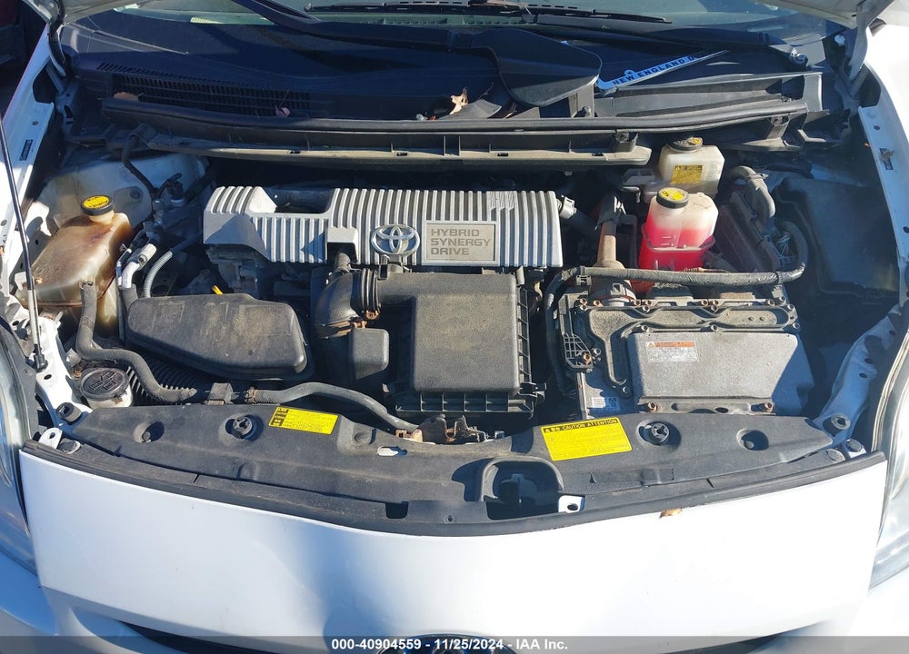 2011 TOYOTA PRIUS TWO VIN: JTDKN3DU2B0249752