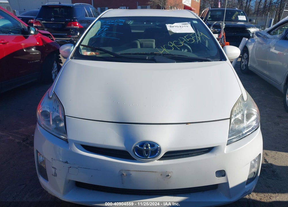 2011 TOYOTA PRIUS TWO VIN: JTDKN3DU2B0249752