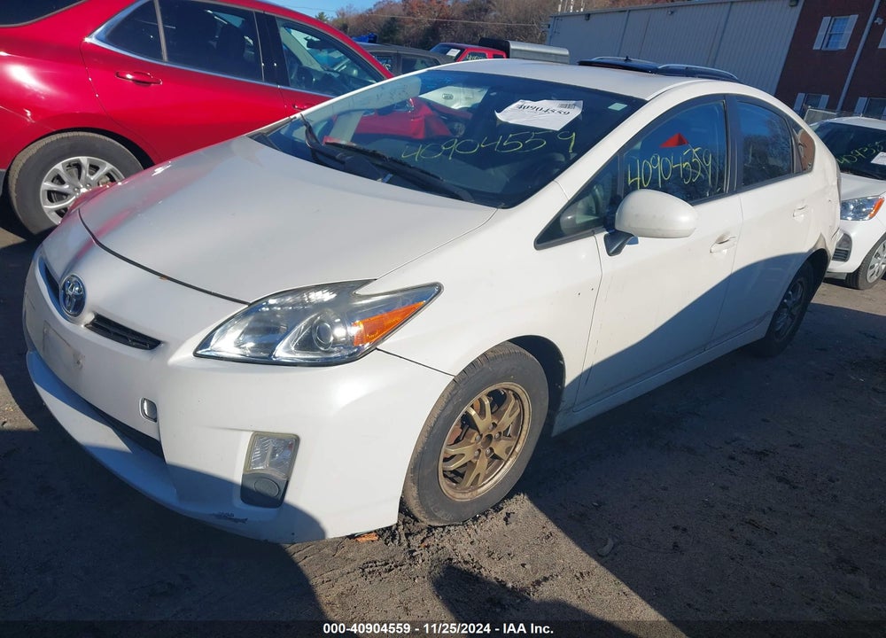 2011 TOYOTA PRIUS TWO VIN: JTDKN3DU2B0249752