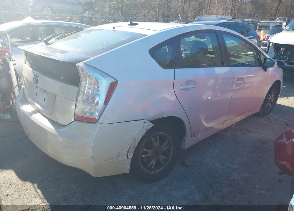 2011 TOYOTA PRIUS TWO VIN: JTDKN3DU2B0249752