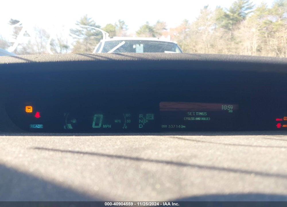 2011 TOYOTA PRIUS TWO VIN: JTDKN3DU2B0249752