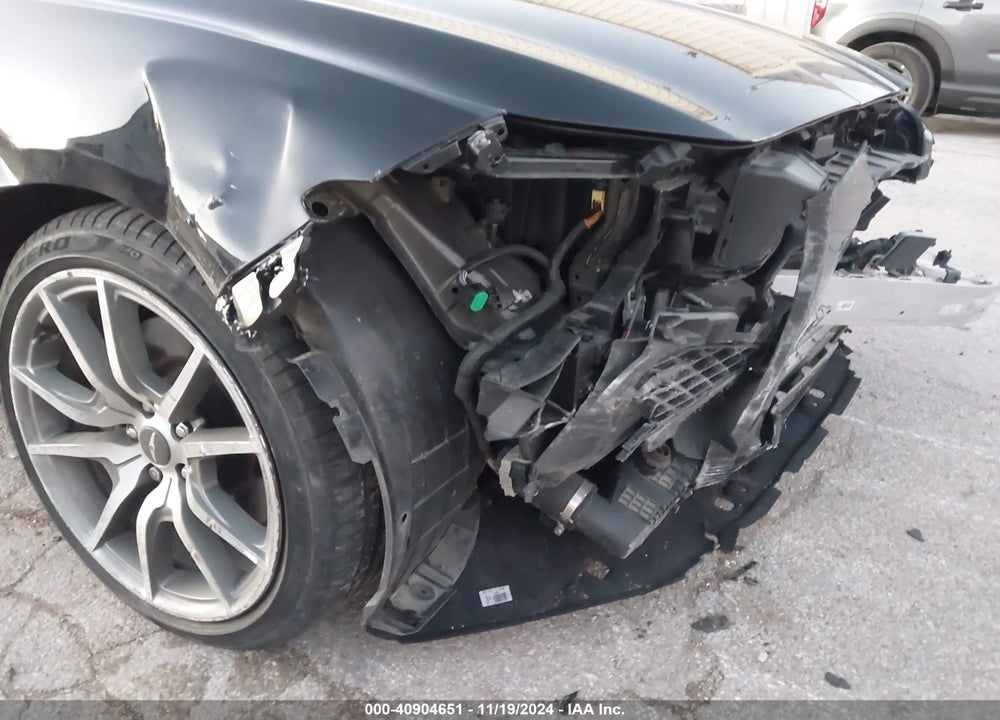 2022 GENESIS G70 3.3T AWD VIN: KMTG54TE3NU081656