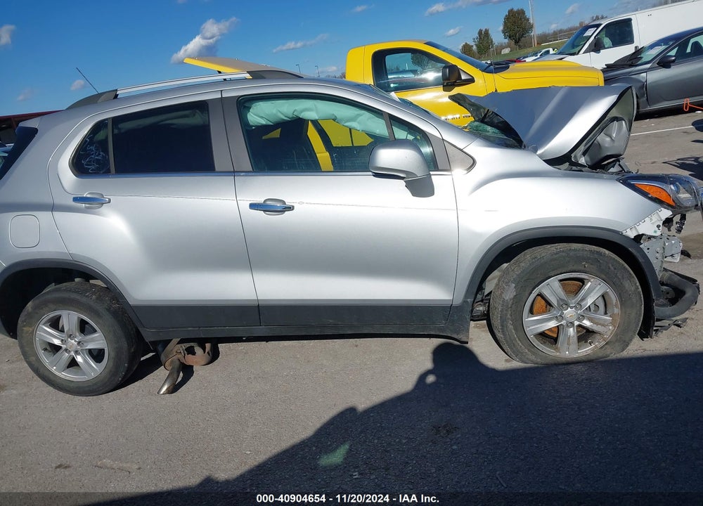 2020 CHEVROLET TRAX FWD LT VIN: KL7CJLSB2LB012585