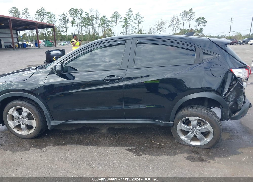 2019 HONDA HR-V LX VIN: 3CZRU6H30KG732117
