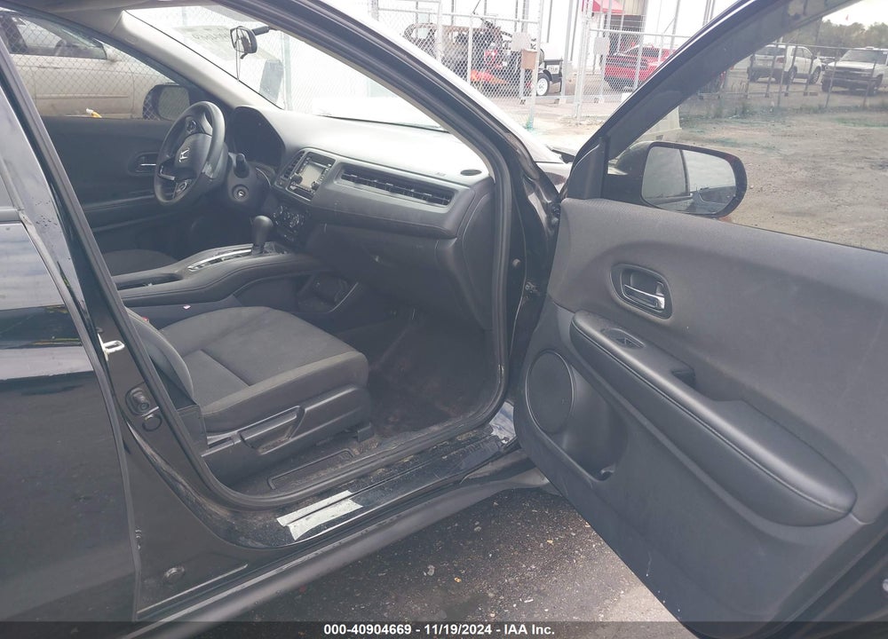 2019 HONDA HR-V LX VIN: 3CZRU6H30KG732117