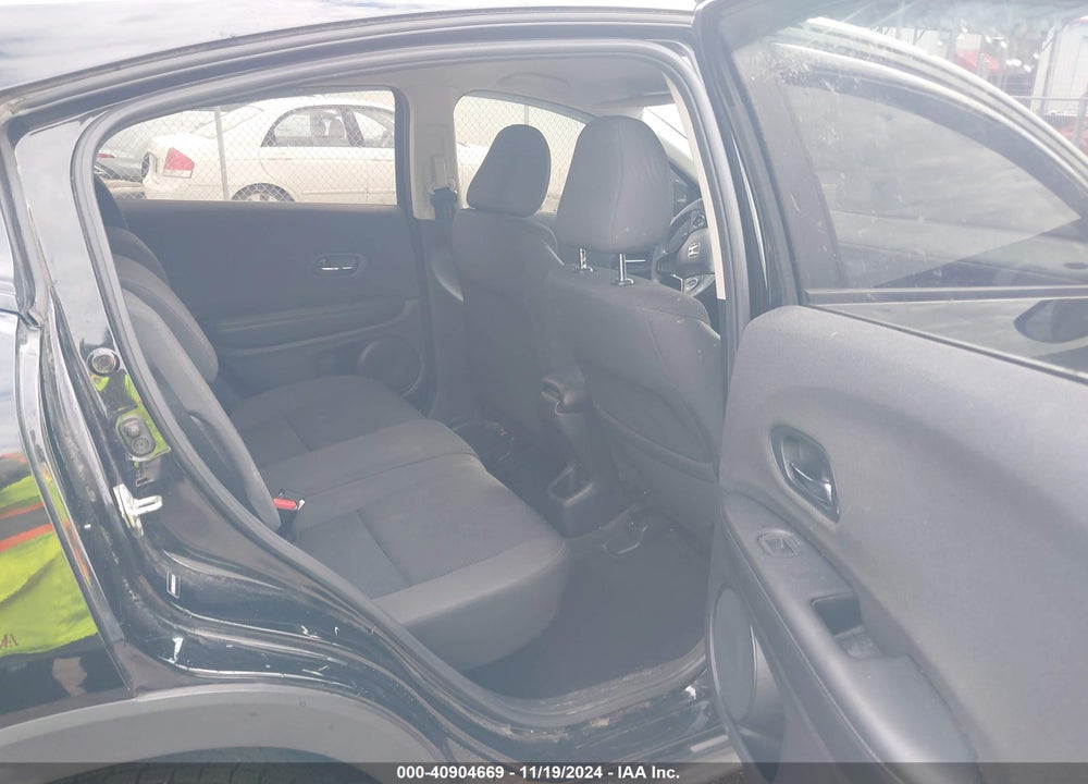 2019 HONDA HR-V LX VIN: 3CZRU6H30KG732117