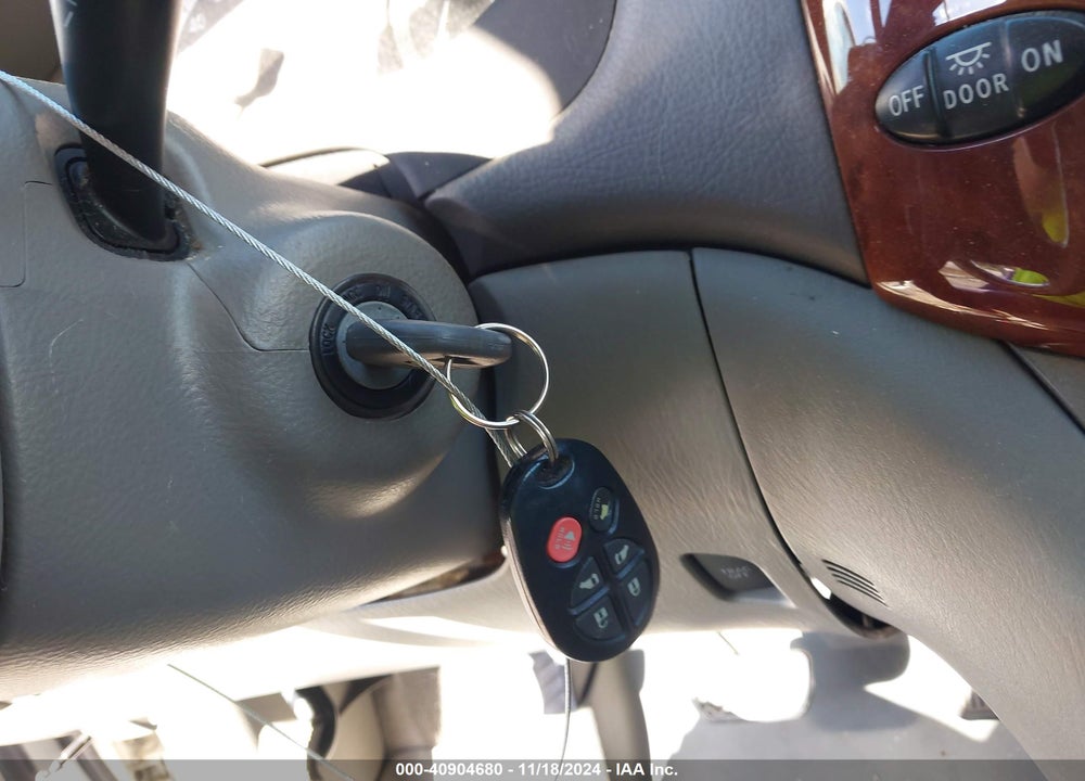 2004 TOYOTA SIENNA XLE/LTD VIN: 5TDZA22C04S174905