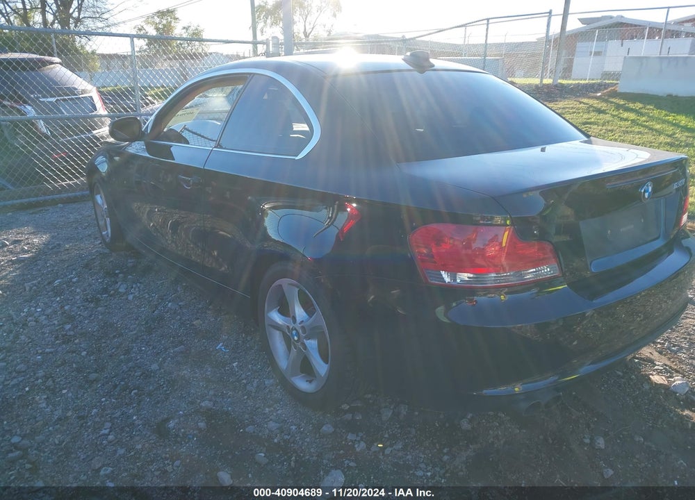 2011 BMW 128I VIN: WBAUP7C53BVP21932