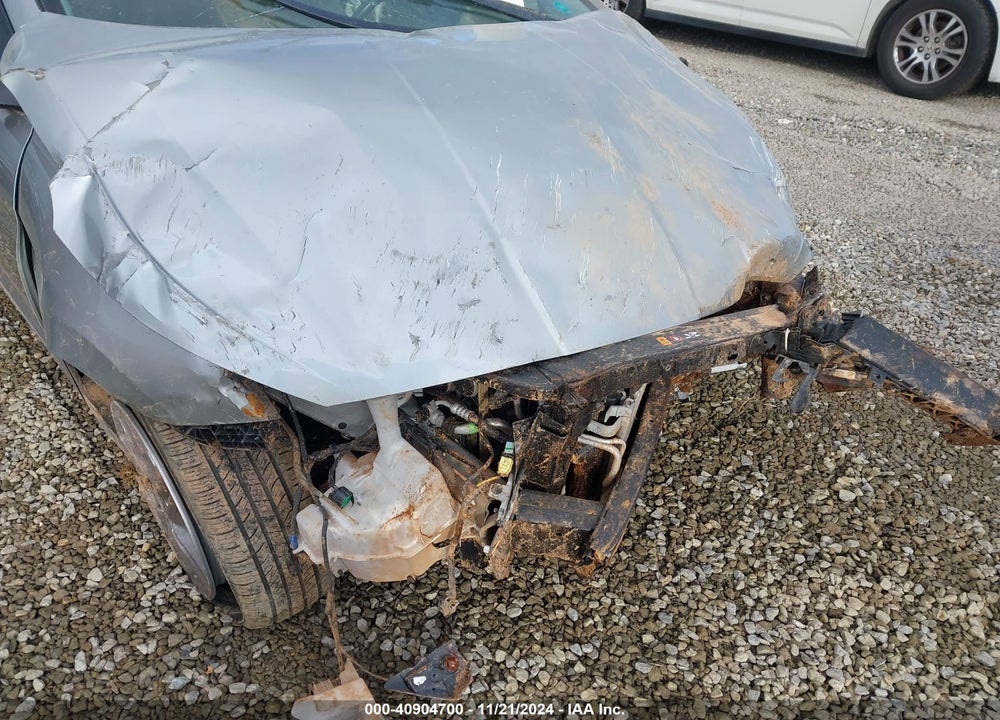 2020 HYUNDAI ELANTRA VIN: 5NPD84LF4LH622271