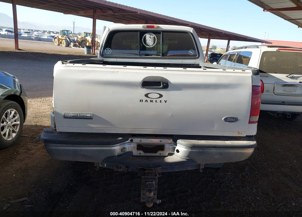 2005 FORD F-350 LARIAT/XL/XLT VIN: 1FTWW31P15EA04753