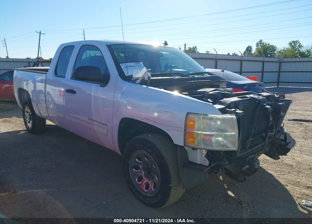2011 CHEVROLET SILVERADO 1500 LS VIN: 1GCRCREA9BZ343683