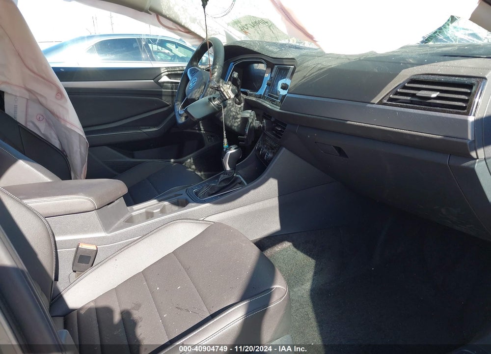 2024 VOLKSWAGEN JETTA VIN: 3VWEM7BU8RM050199