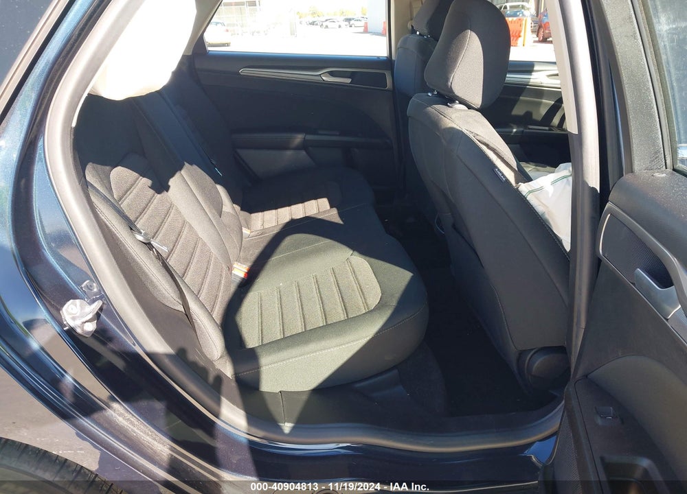 2020 FORD FUSION VIN: 3FA6P0HD1LR220030