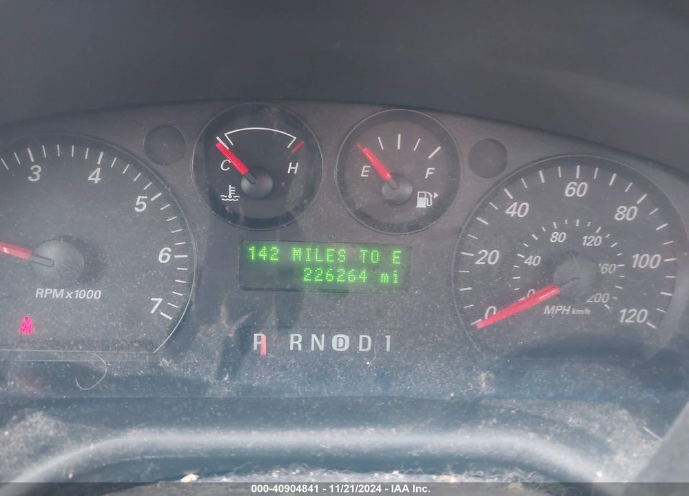 2005 FORD TAURUS SE VIN: 1FAFP53UX5A106755
