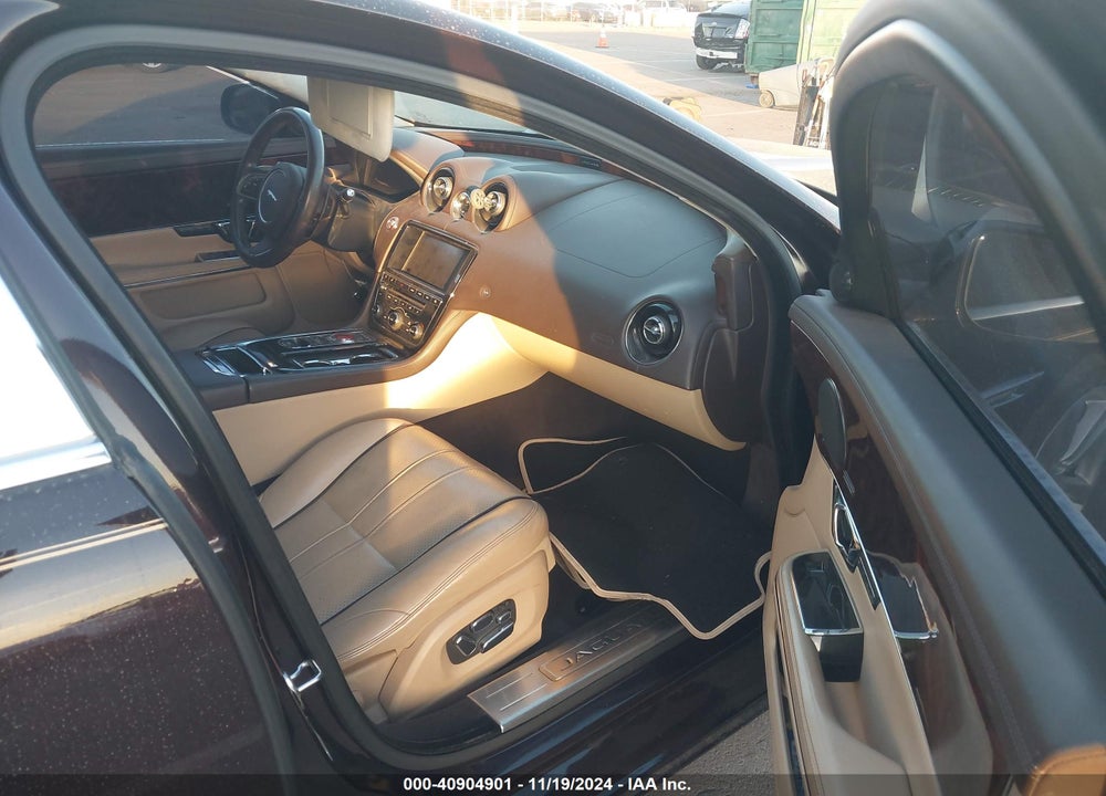 2014 JAGUAR XJ XJL PORTFOLIO VIN: SAJWA2GZ6E8V70280