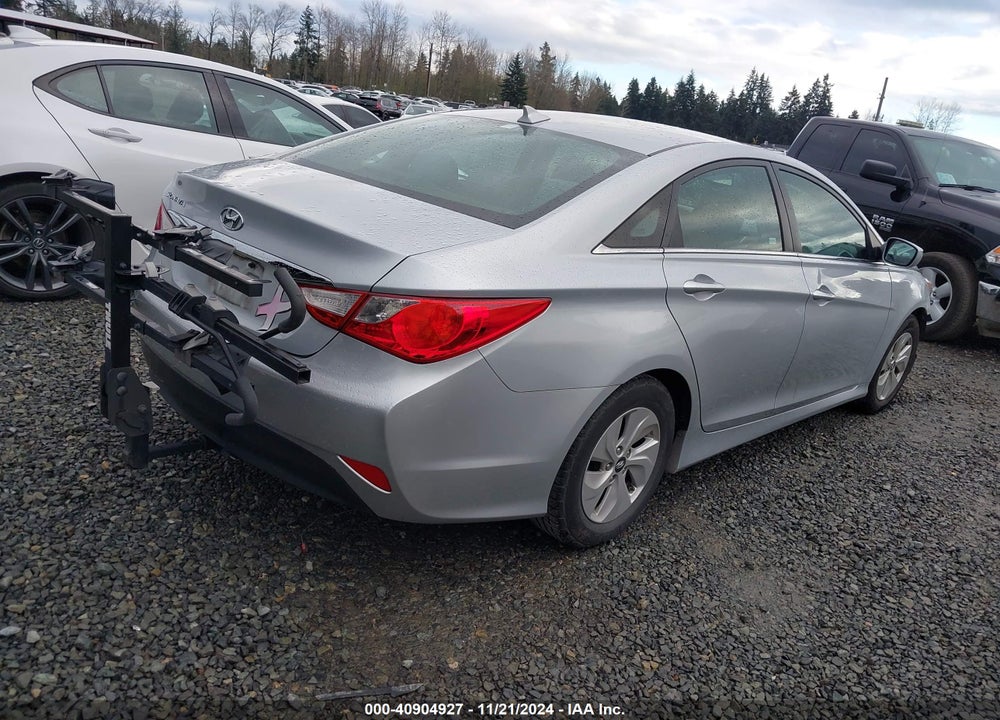 2014 HYUNDAI SONATA GLS VIN: 5NPEB4AC7EH824880