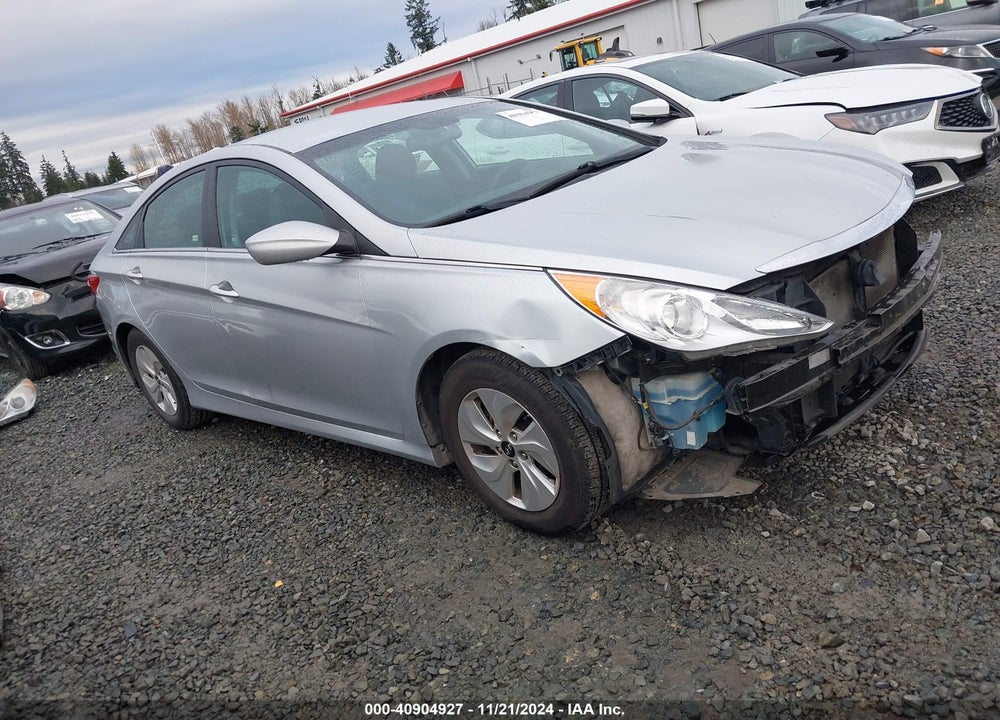 2014 HYUNDAI SONATA GLS VIN: 5NPEB4AC7EH824880