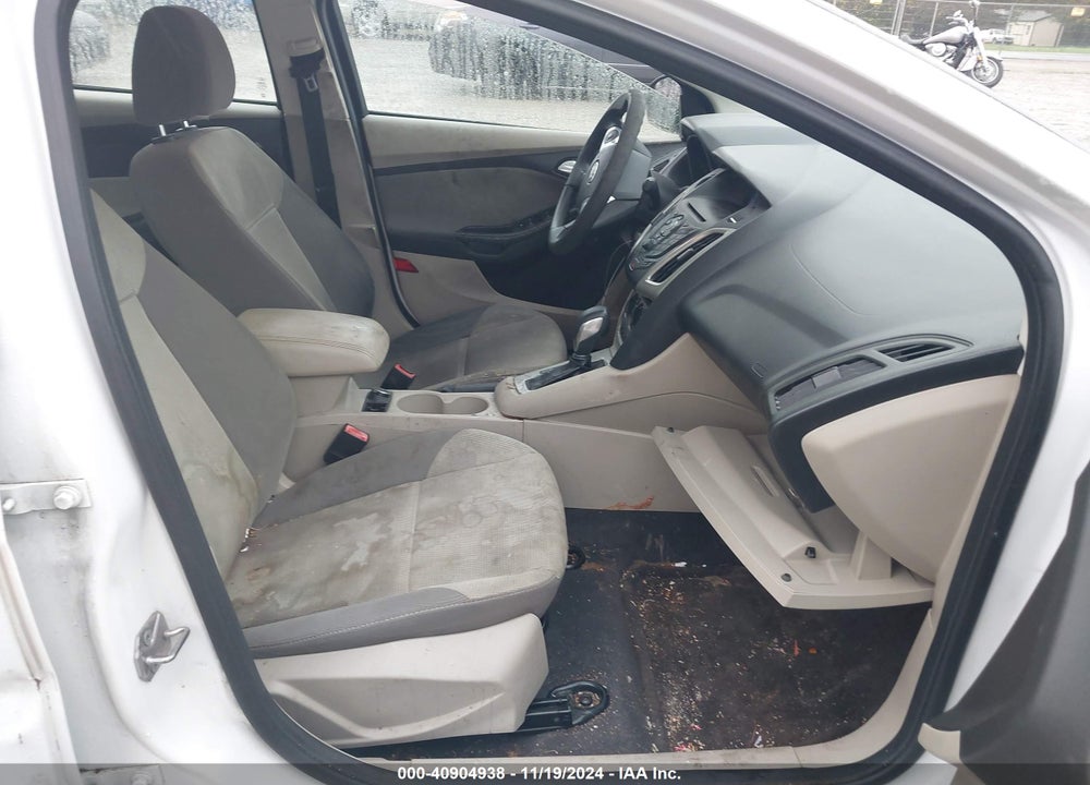 2013 FORD FOCUS SE VIN: 1FADP3F24DL126217