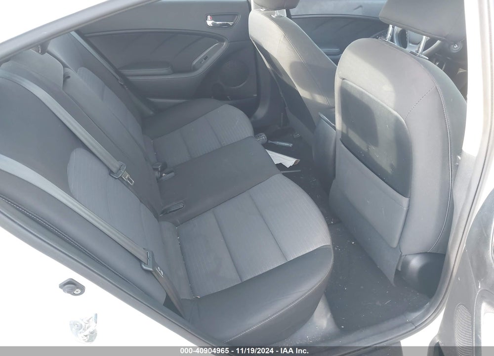 2015 KIA FORTE LX VIN: KNAFX4A69F5389892