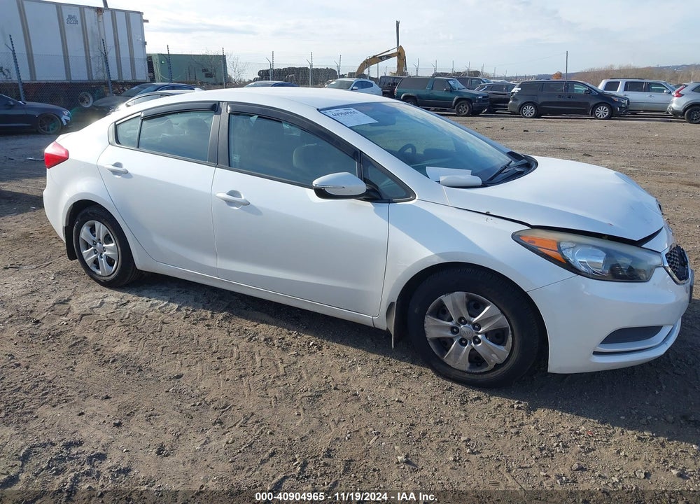 2015 KIA FORTE LX VIN: KNAFX4A69F5389892