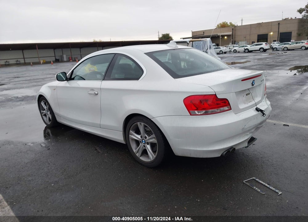 2013 BMW 128I VIN: WBAUP9C54DVS94971