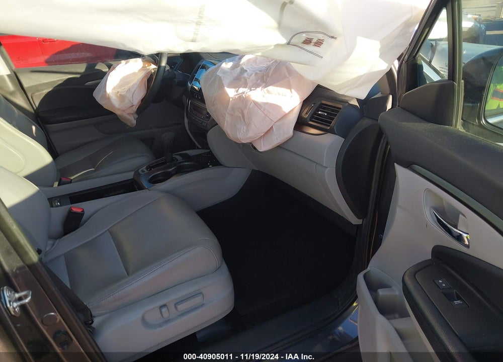 2017 HONDA PILOT EX-L VIN: 5FNYF5H58HB008987