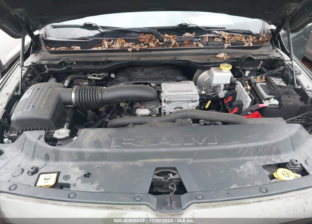 2021 RAM 1500 LAIE  4X4 5'7 BOX VIN: 1C6SRFJT8MN581757