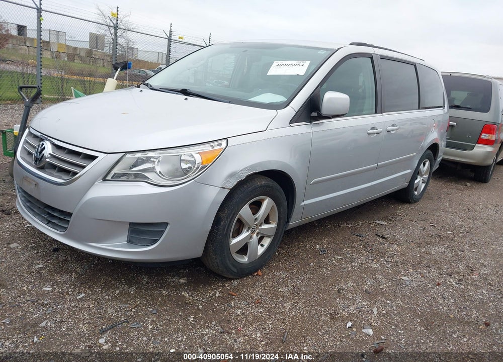 2011 VOLKSWAGEN ROUTAN SE VIN: 2V4RW3DG0BR622238