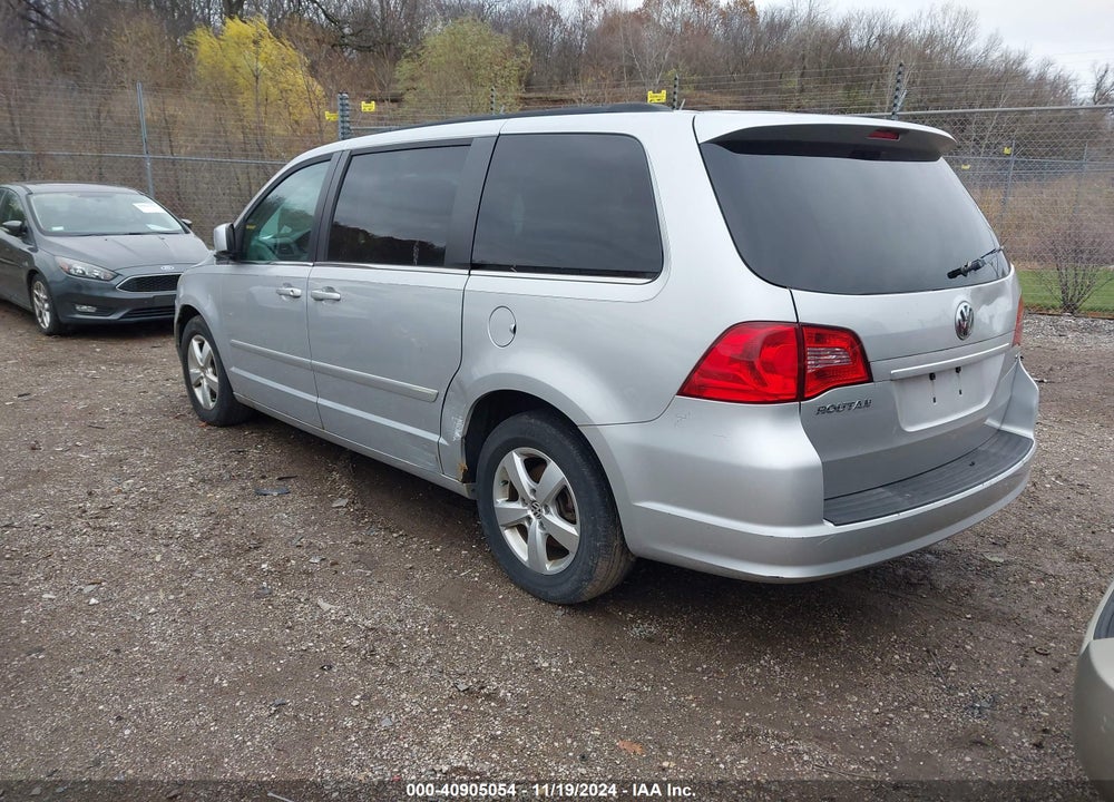 2011 VOLKSWAGEN ROUTAN SE VIN: 2V4RW3DG0BR622238