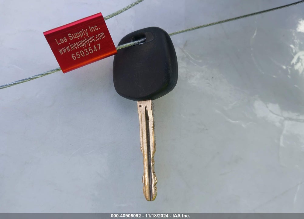 2011 TOYOTA YARIS VIN: JTDBT4K3XB1407030