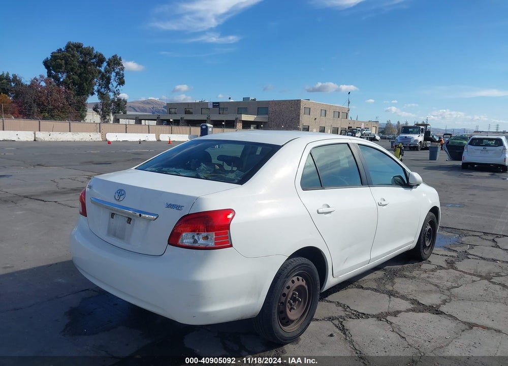 2011 TOYOTA YARIS VIN: JTDBT4K3XB1407030