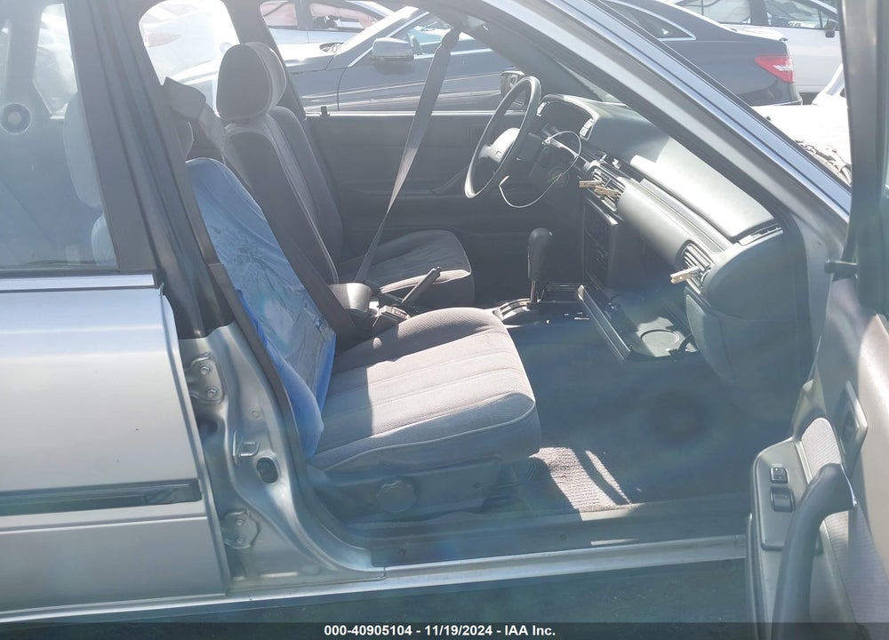 1991 TOYOTA CAMRY DLX VIN: JT2SV21E1M0379637