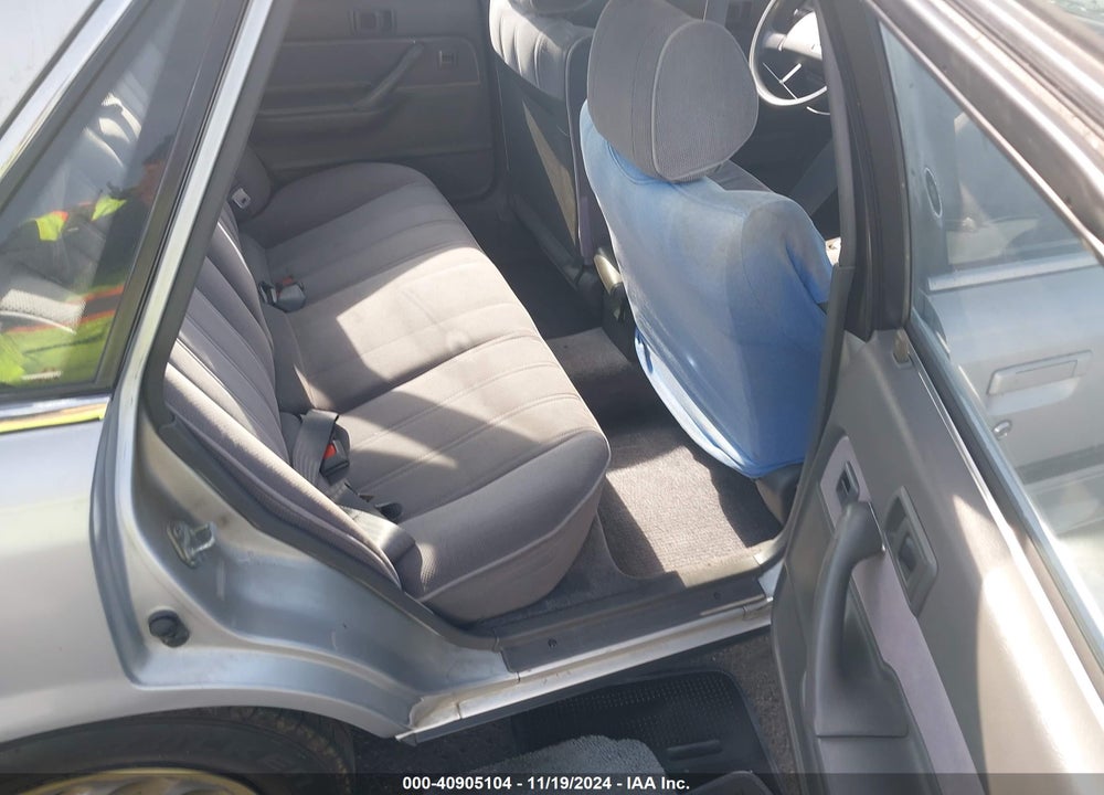 1991 TOYOTA CAMRY DLX VIN: JT2SV21E1M0379637