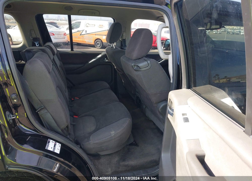 2011 NISSAN PATHFINDER SV VIN: 5N1AR1NN0BC630683