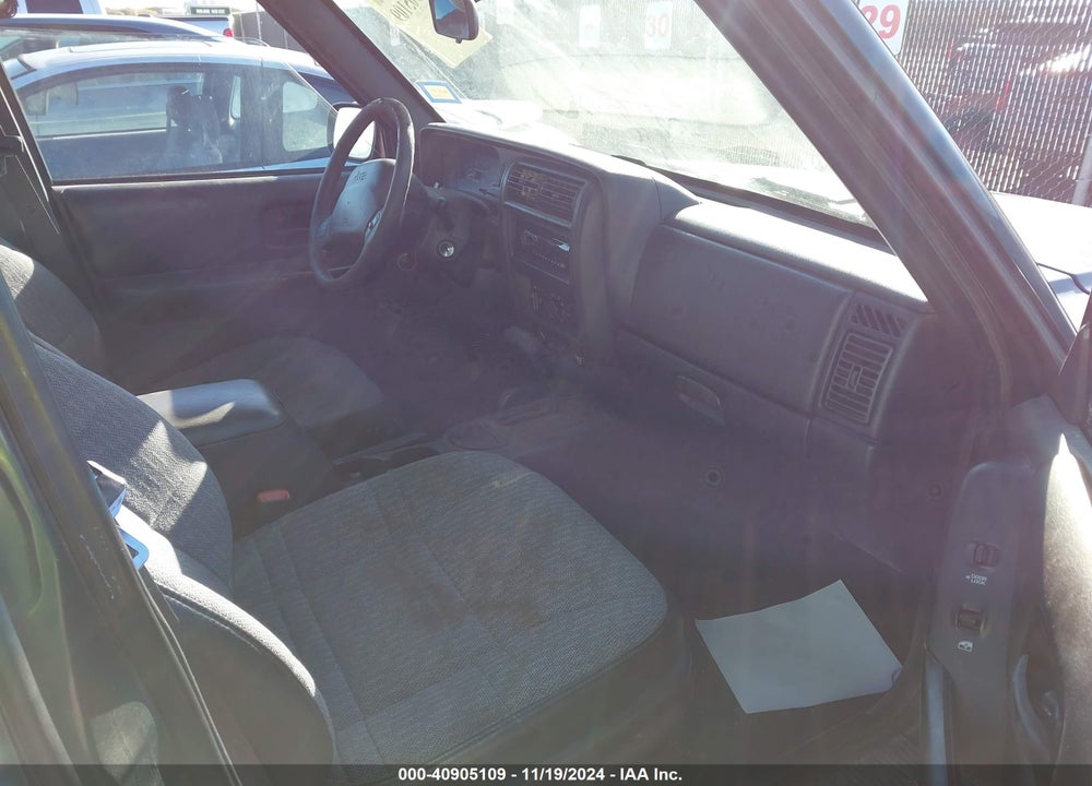 1999 JEEP CHEROKEE CLASSIC/SPORT VIN: 1J4FF68S1XL676834