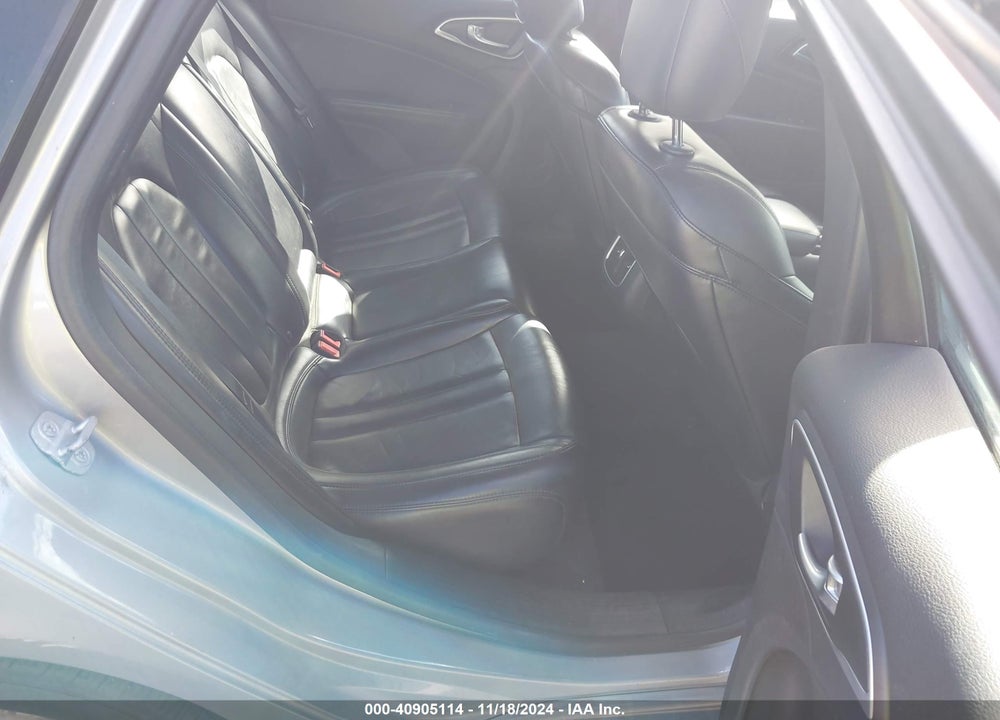 2015 CHRYSLER 200 C VIN: 1C3CCCCG5FNS15266