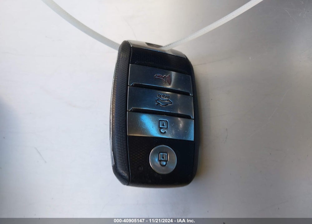2020 KIA OPTIMA SE VIN: 5XXGT4L35LG446103