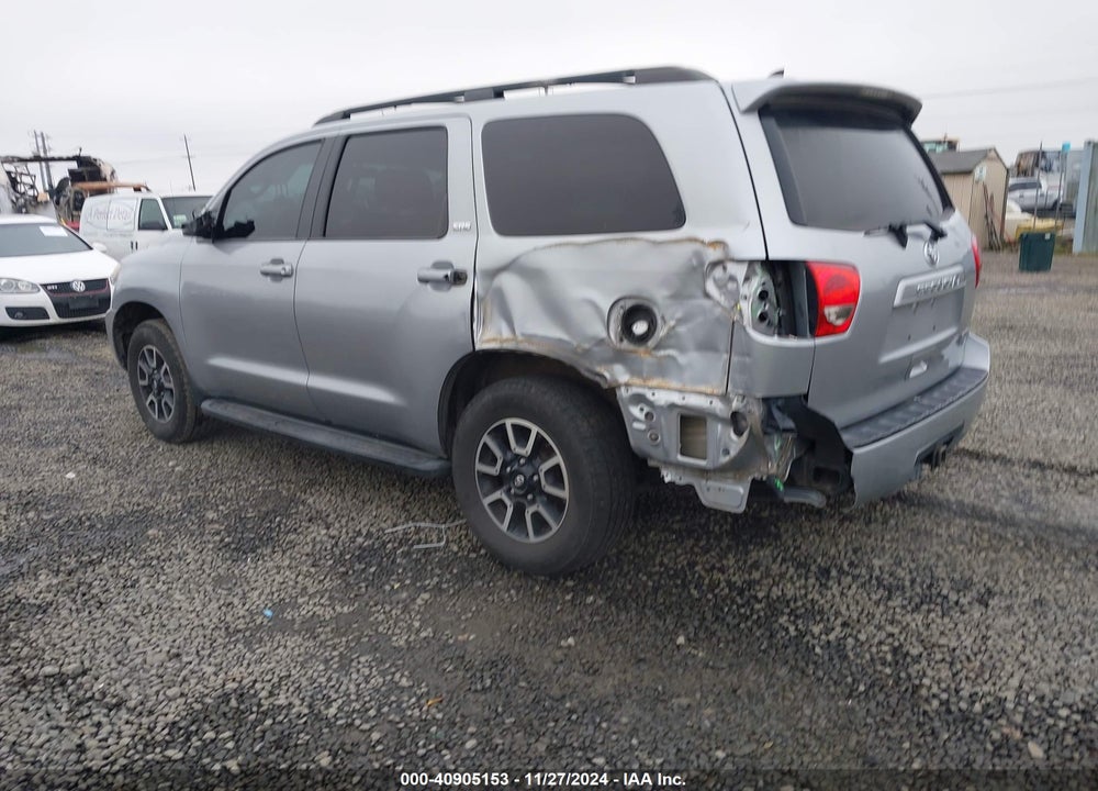 2016 TOYOTA SEQUOIA SR5 5.7L V8 VIN: 5TDBY5G11GS139445