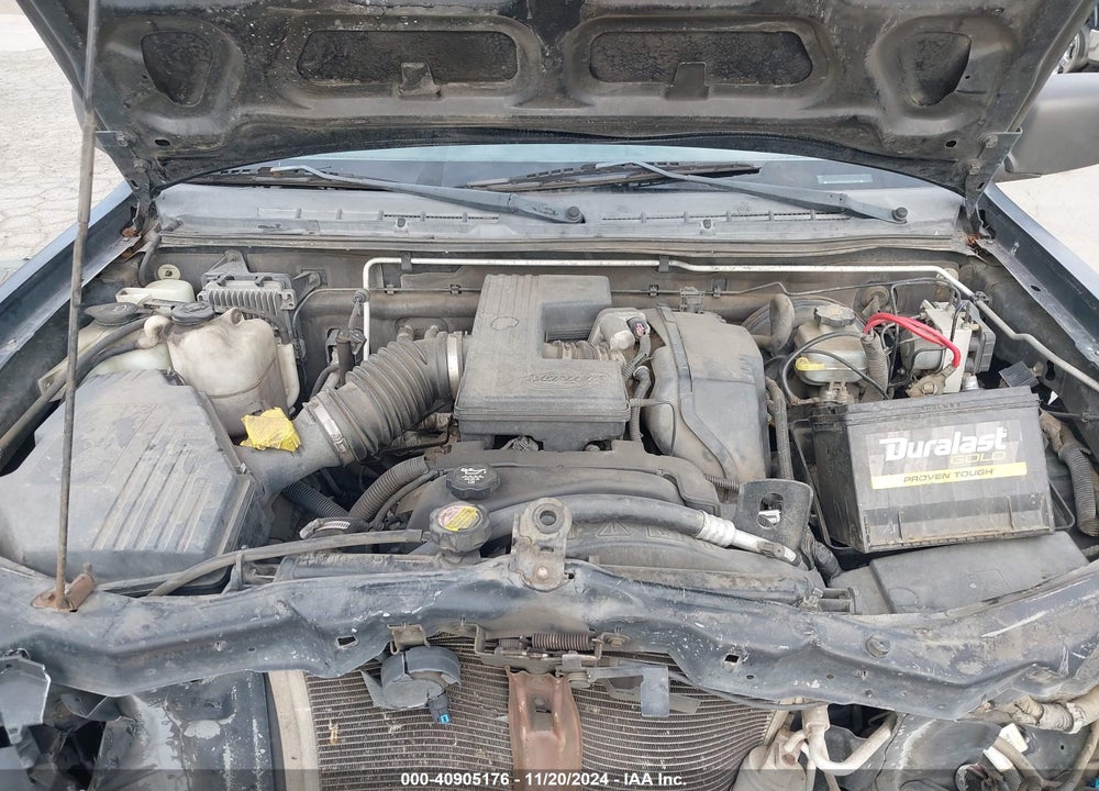 2004 CHEVROLET COLORADO LS VIN: 1GCCS136448111672