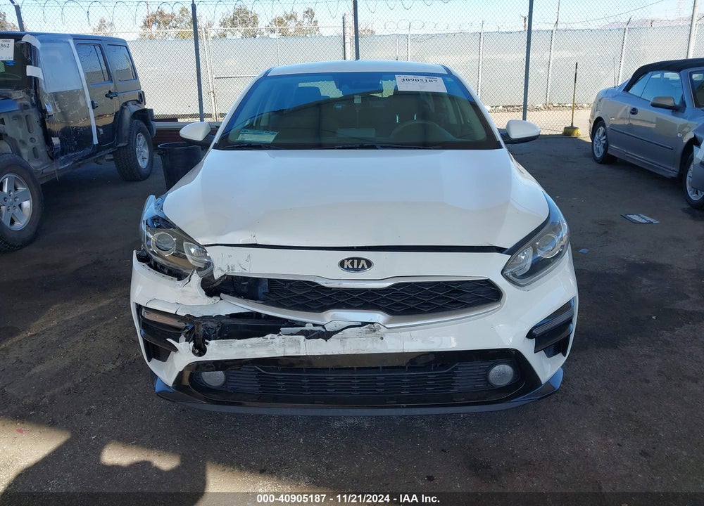2019 KIA FORTE LXS VIN: 3KPF24AD3KE137246
