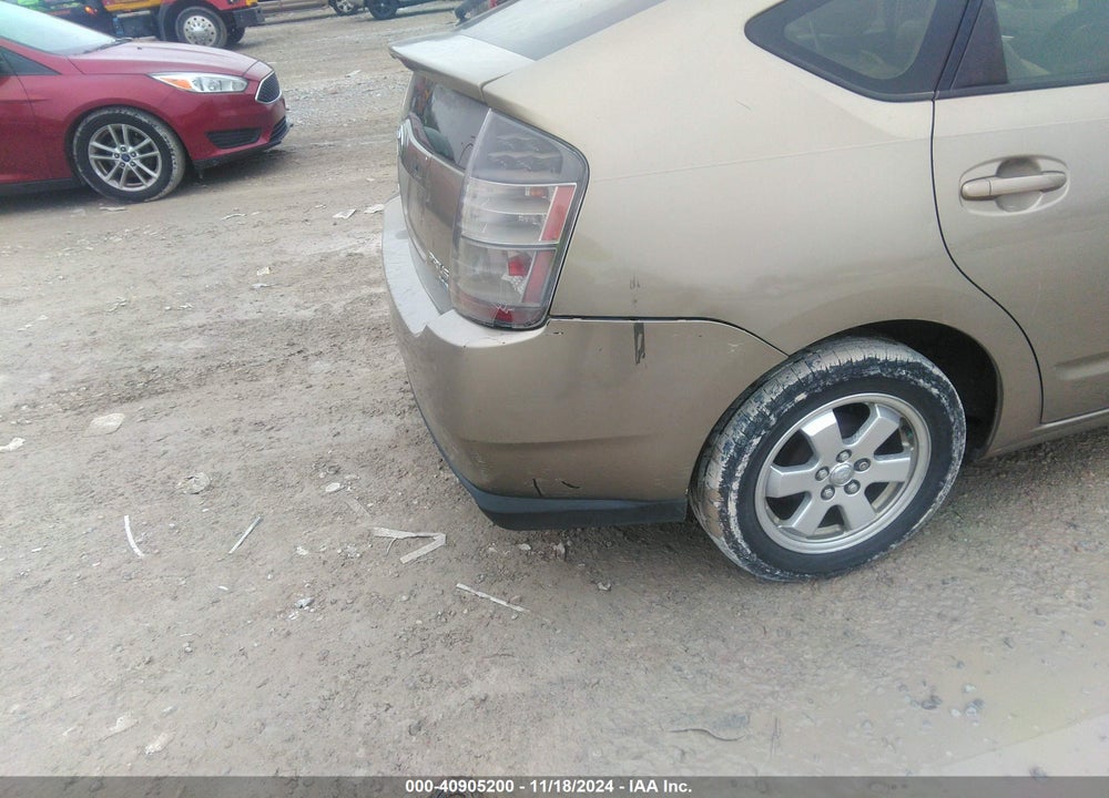 2005 TOYOTA PRIUS VIN: JTDKB22U253010260