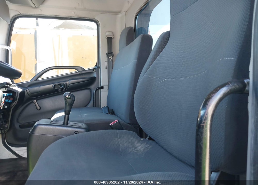 2013 HINO 338 VIN: 5PVNV8JM9D4S50374