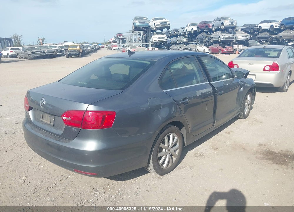 2014 VOLKSWAGEN JETTA 1.8T SE VIN: 3VWD07AJ9EM212544