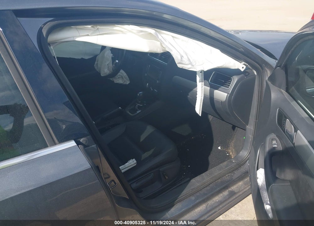 2014 VOLKSWAGEN JETTA 1.8T SE VIN: 3VWD07AJ9EM212544