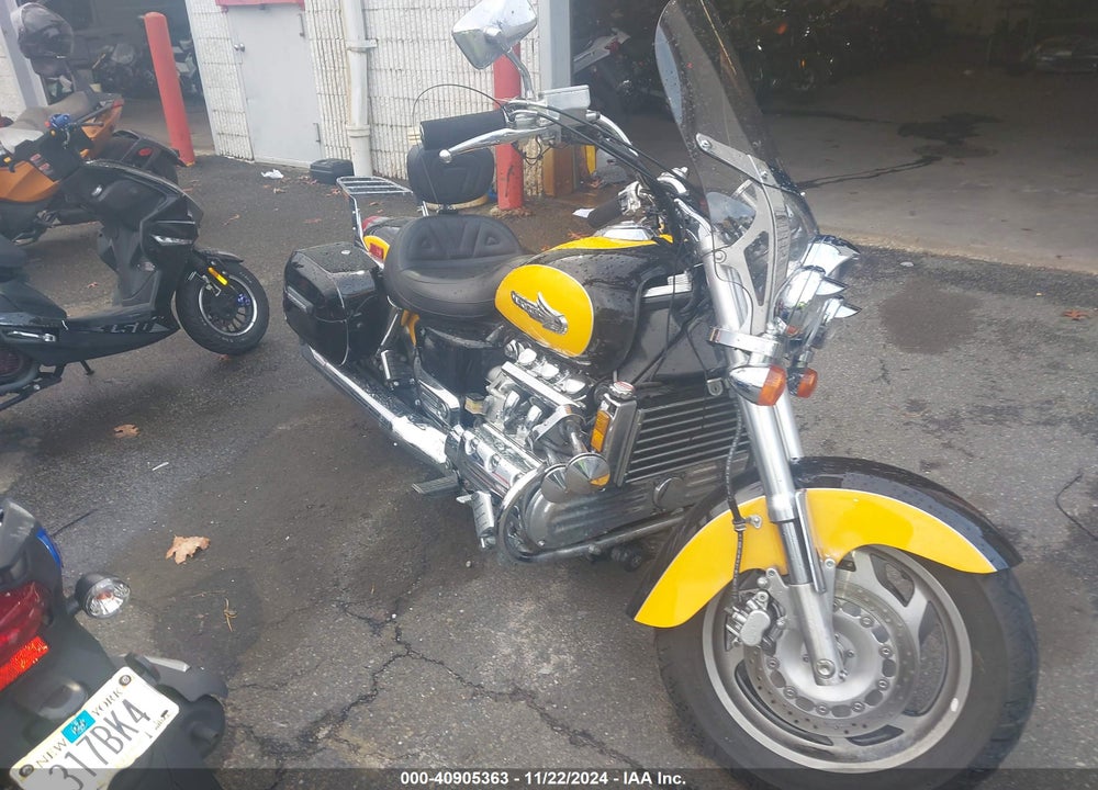 2000 HONDA GL1500 C/2 VIN: 1HFSC340XYA300958