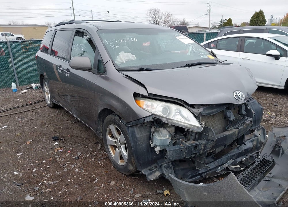2016 TOYOTA SIENNA LE 8 PASSENGER VIN: 5TDKK3DC5GS756360