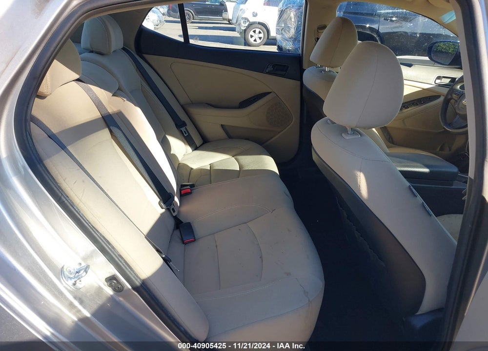 2015 KIA OPTIMA LX VIN: 5XXGM4A70FG468596